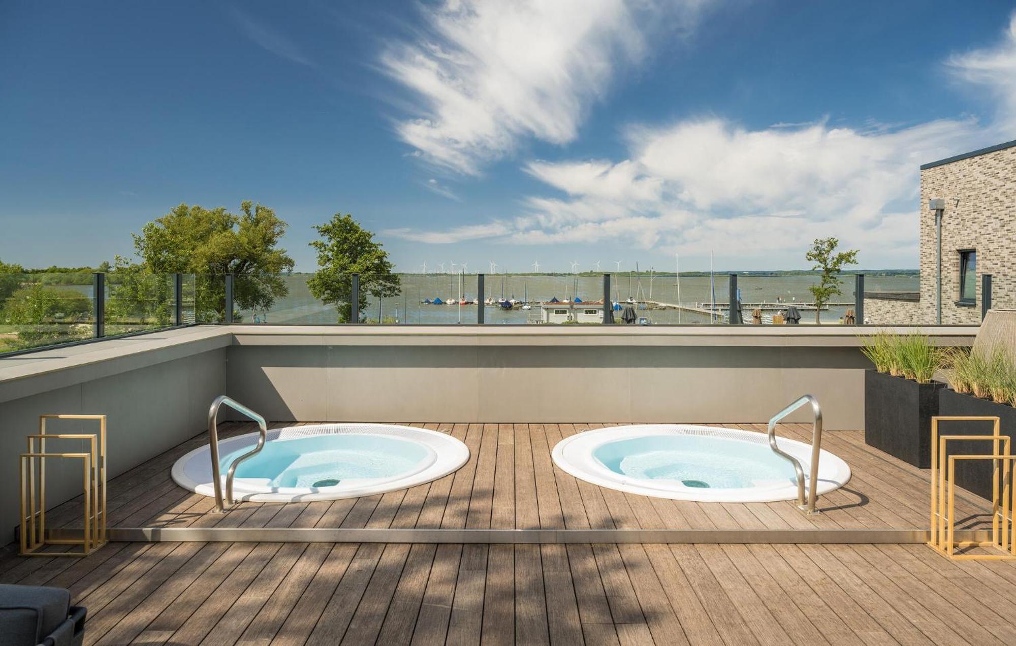 Lovely Home In Lembruch-Duemmer See With Sauna Extérieur photo